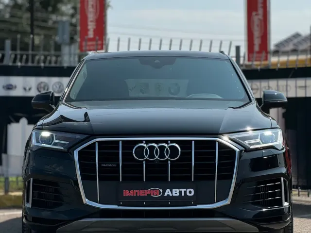 Audi Q7 - фото 2
