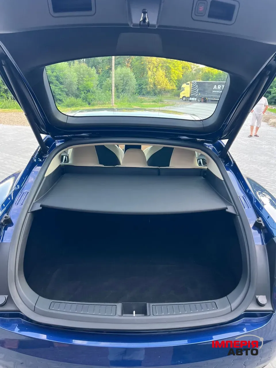 Tesla Model S - фото 14