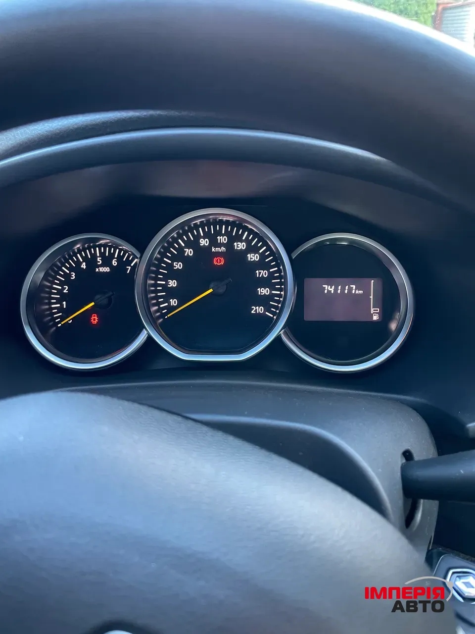 Renault Logan - фото 6