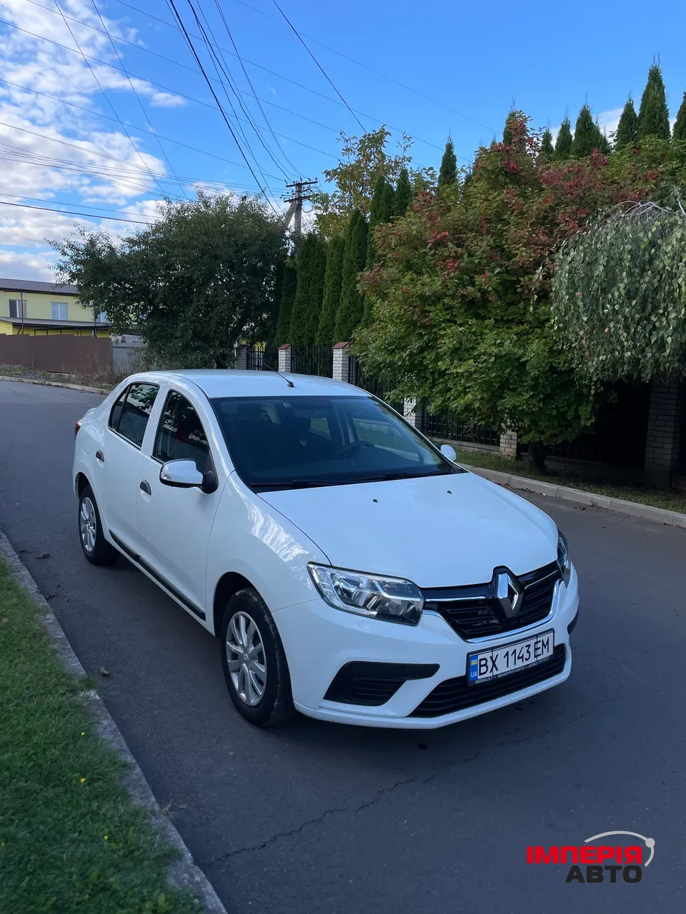 Renault Logan - фото 4