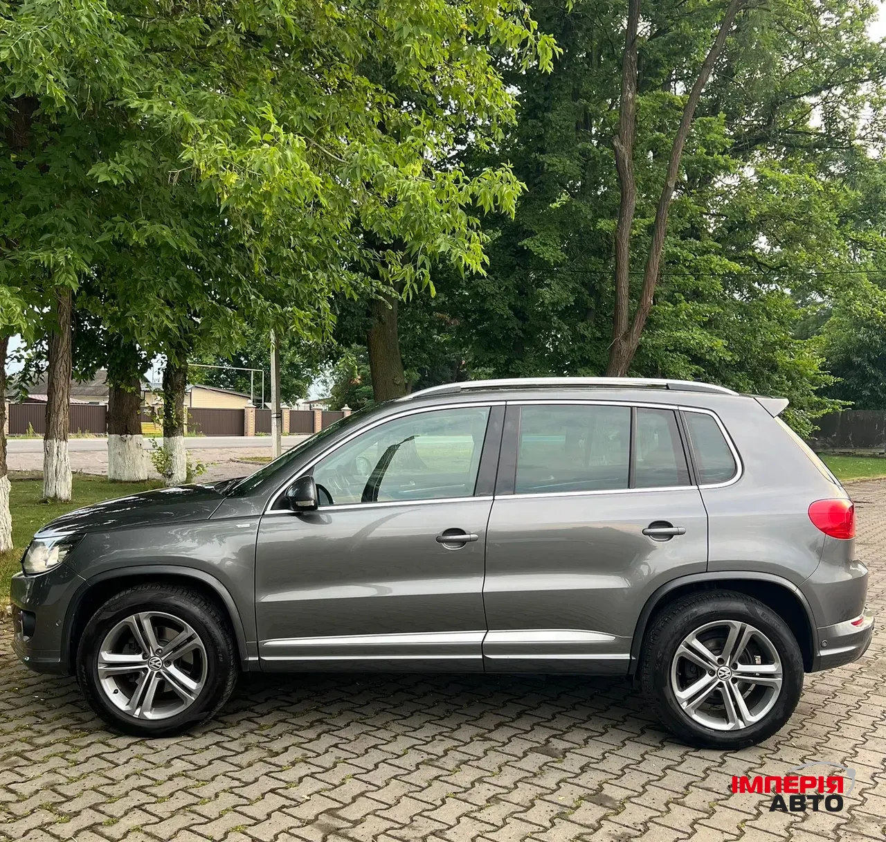 Volkswagen Tiguan - фото 13