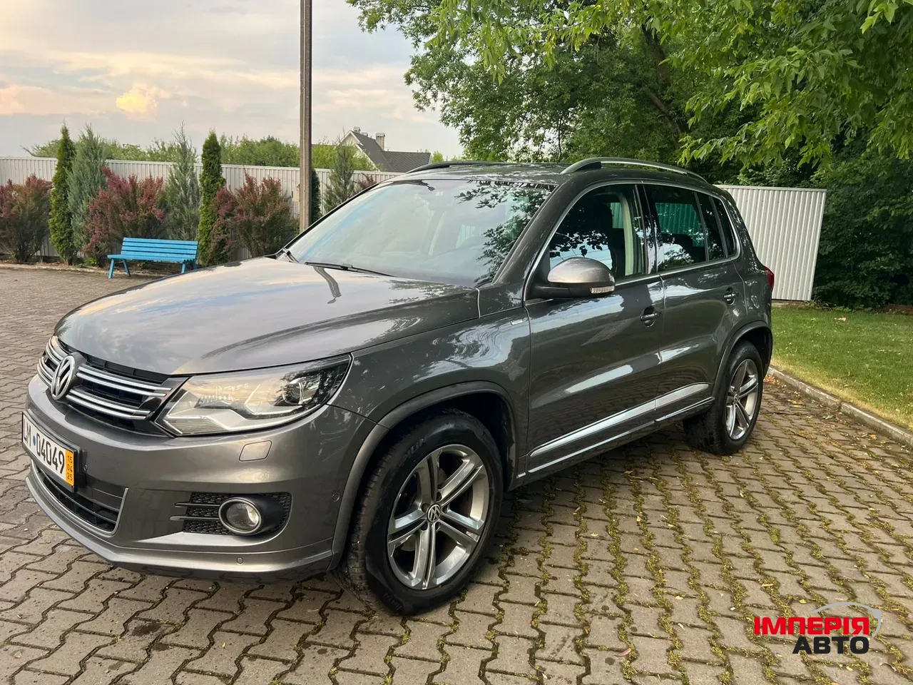 Volkswagen Tiguan - фото 2