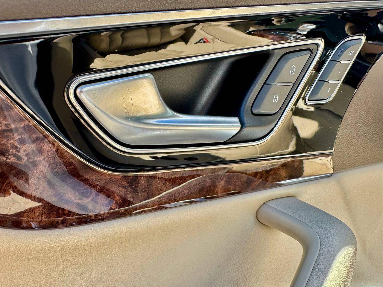 Audi Q7 - фото 33