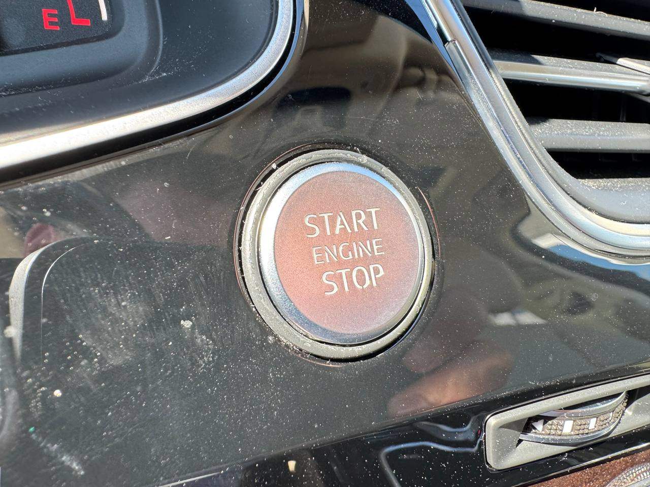 Audi Q7 - фото 27