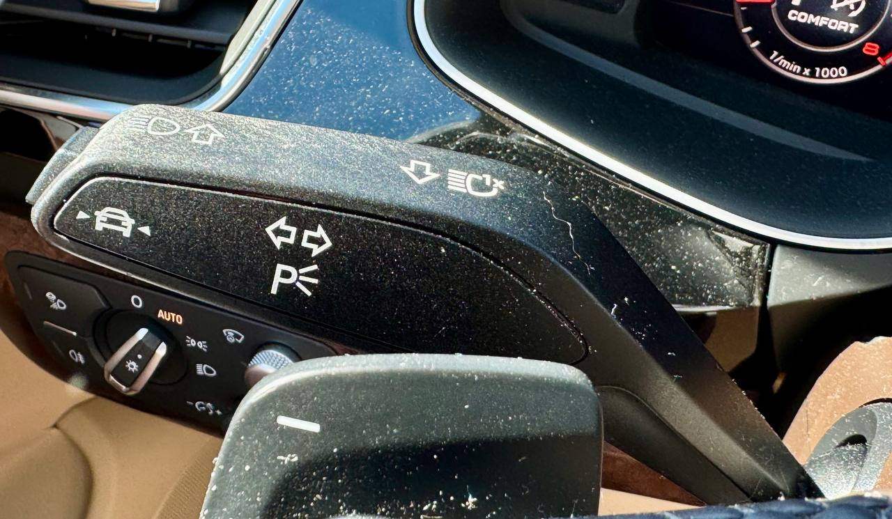 Audi Q7 - фото 17