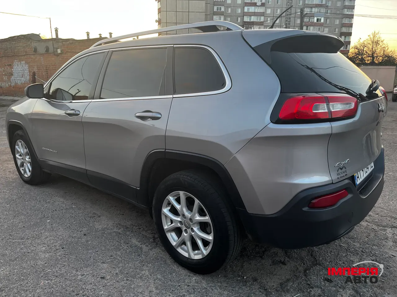 Jeep Cherokee - фото 8