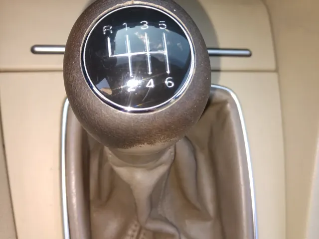 Audi A4 - фото 5