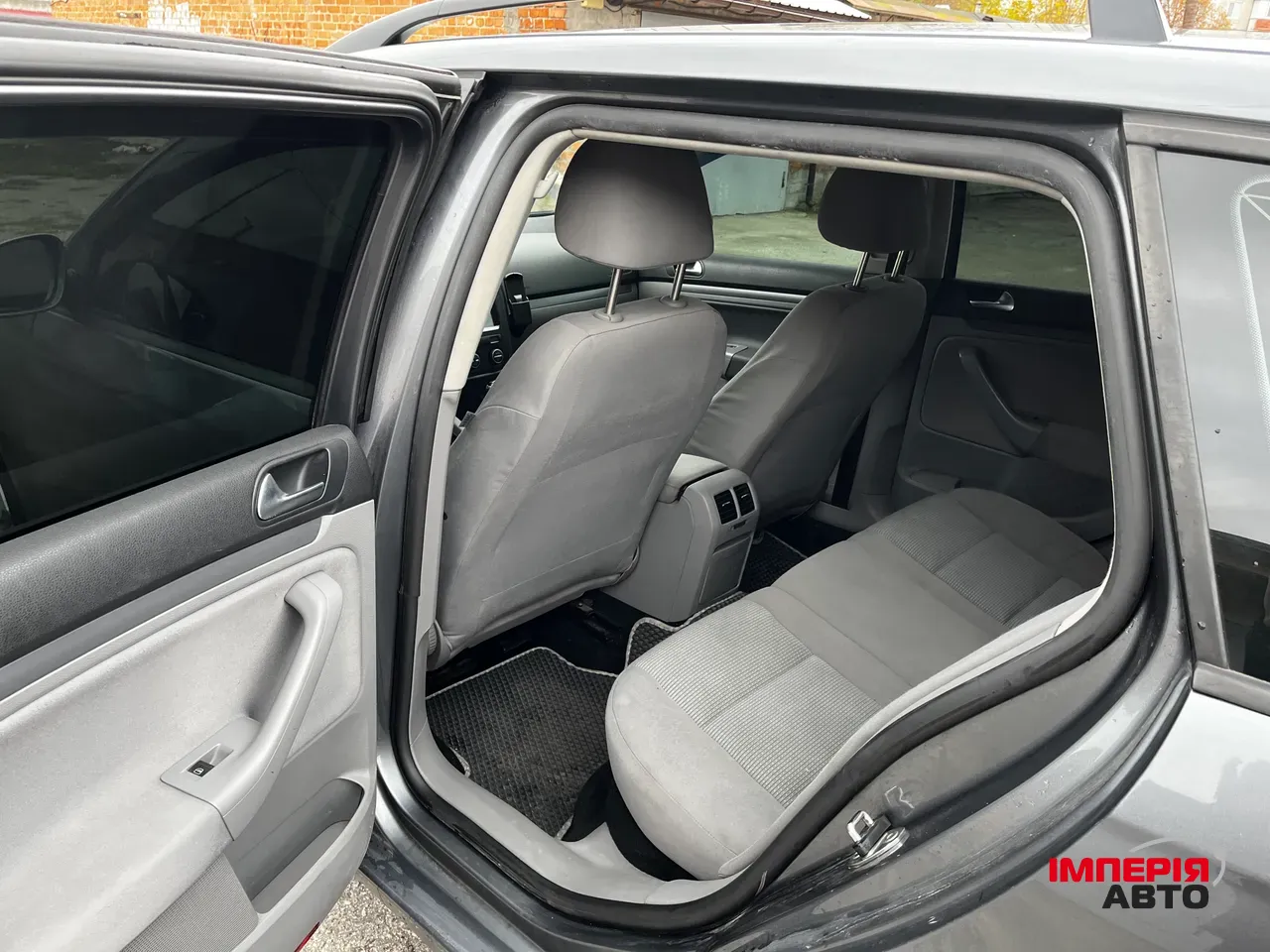 Volkswagen Golf - фото 9