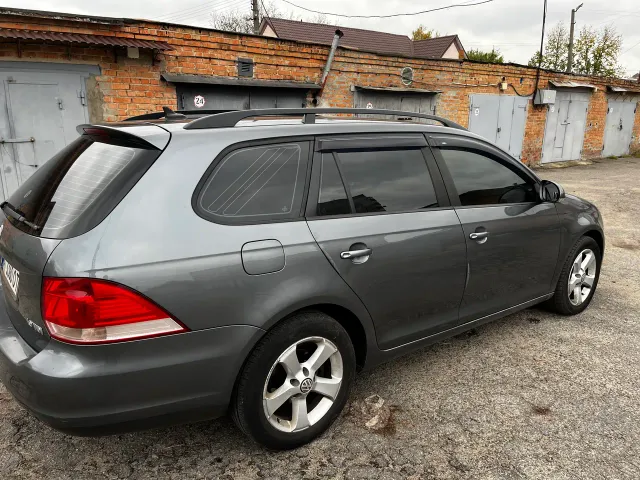 Volkswagen Golf - фото 5