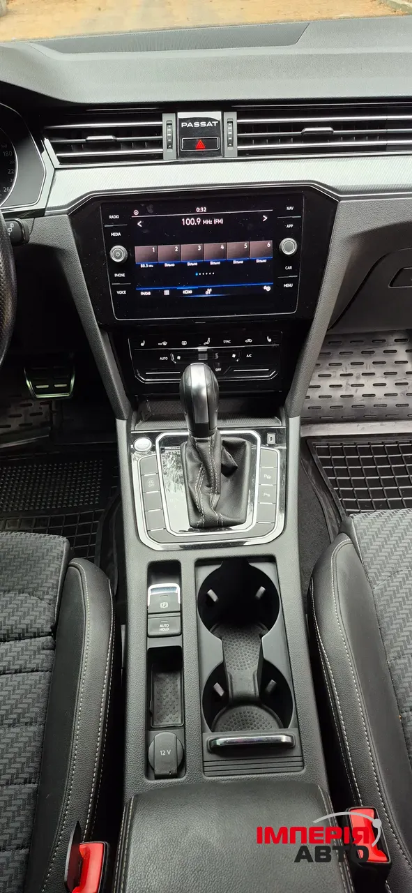 Volkswagen Passat - фото 20
