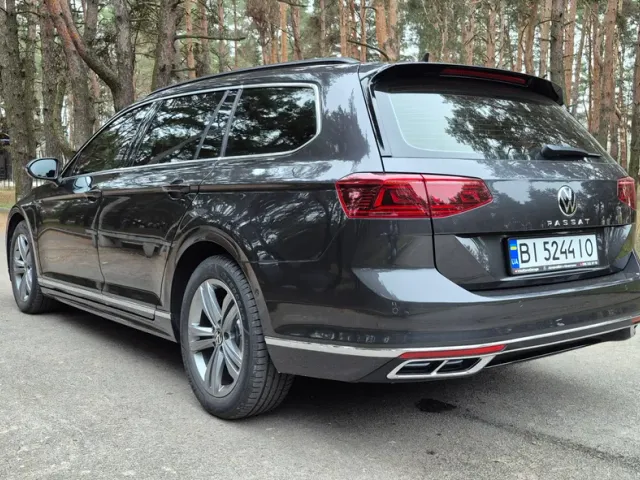 Volkswagen Passat - фото 5