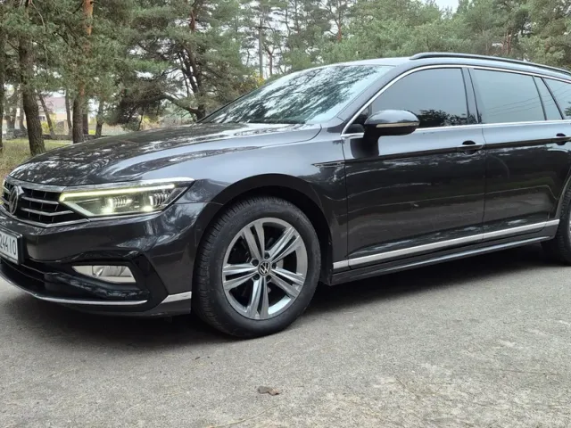 Volkswagen Passat - фото 3