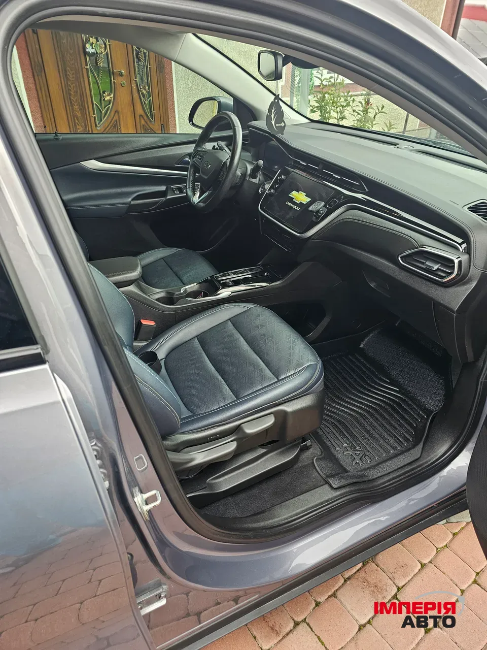 Chevrolet Bolt EUV - фото 11