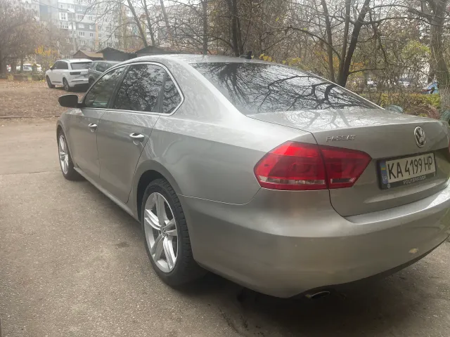 Volkswagen Passat - фото 4