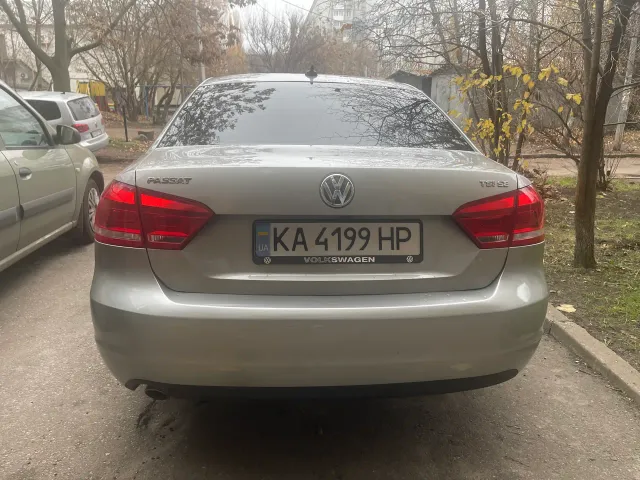 Volkswagen Passat - фото 3