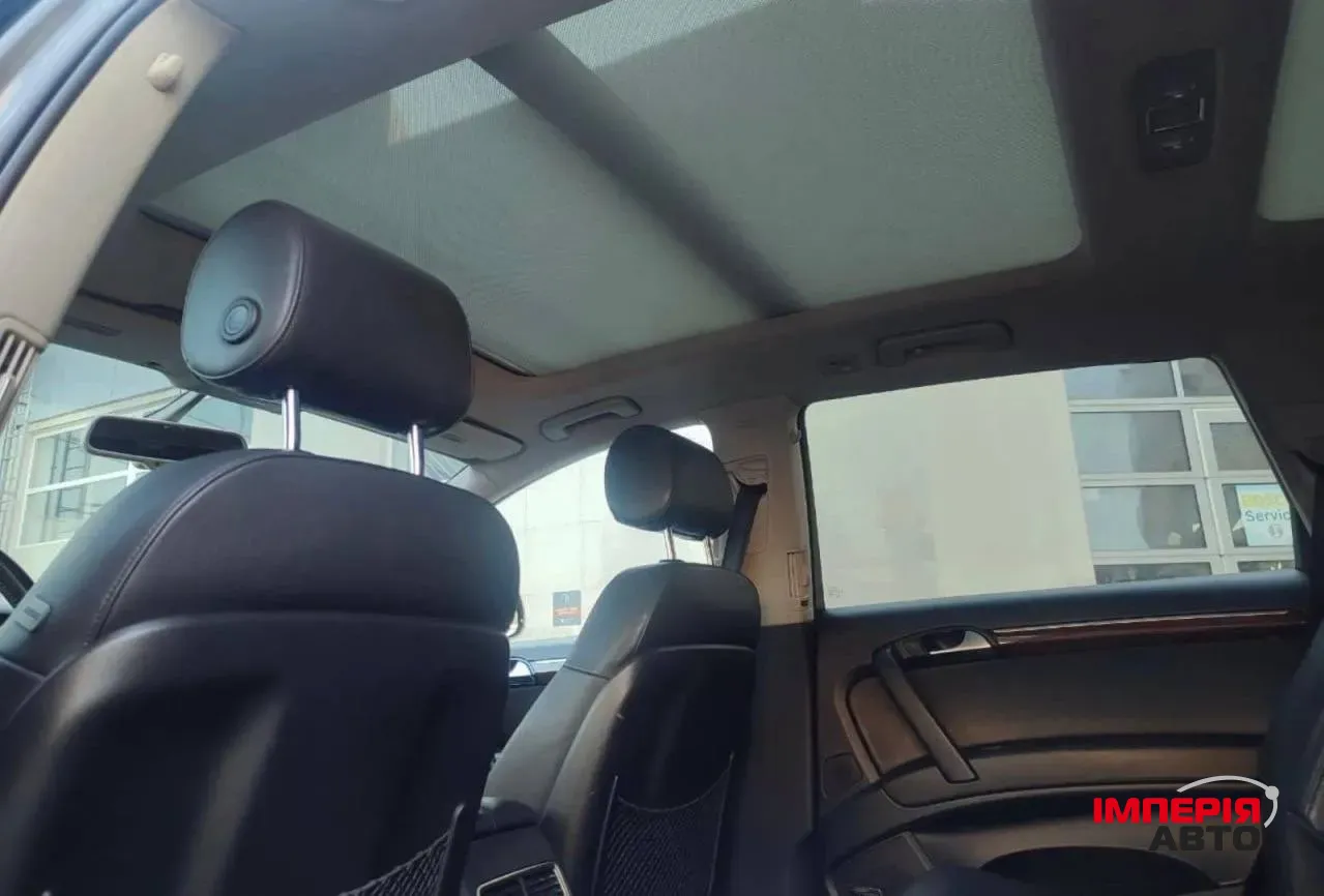 Audi Q7 - фото 21