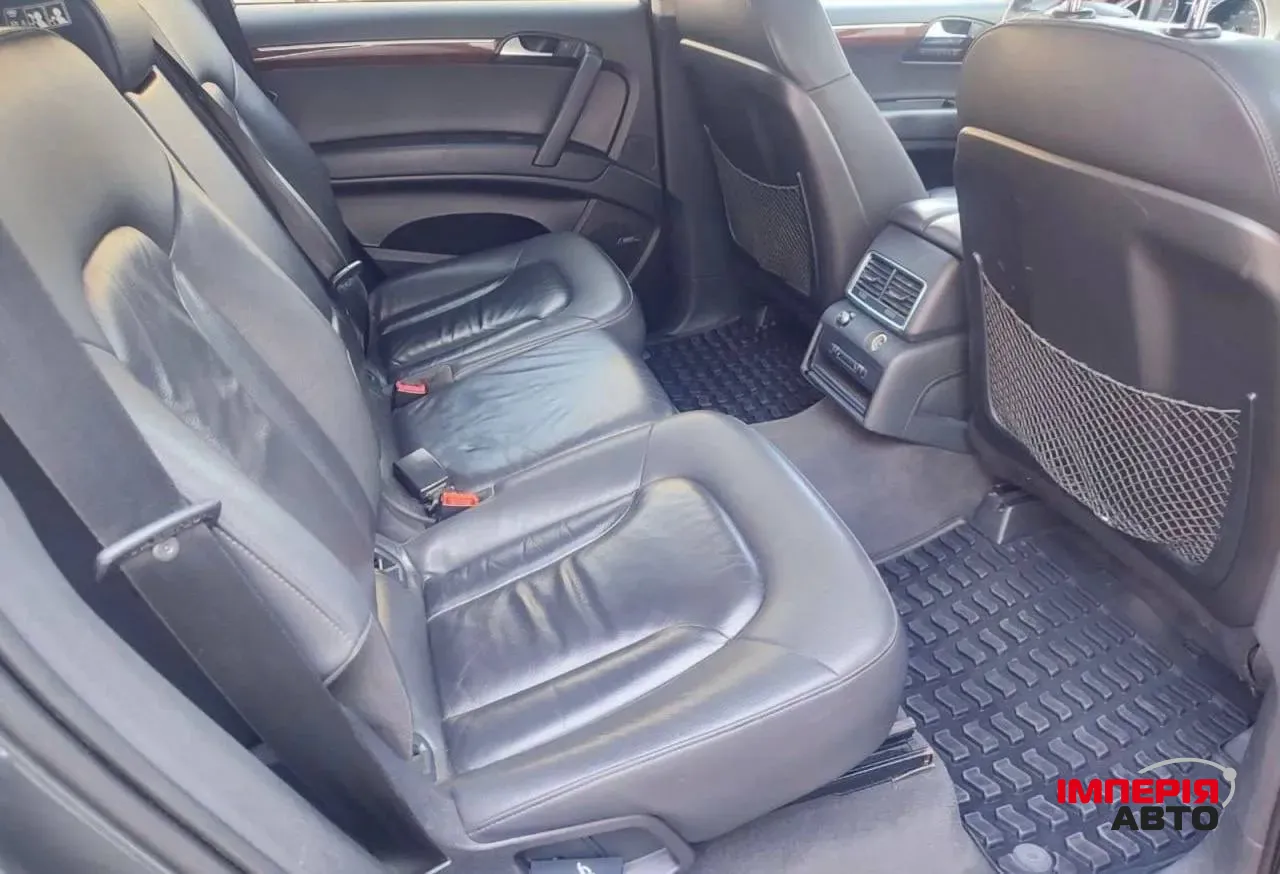 Audi Q7 - фото 20