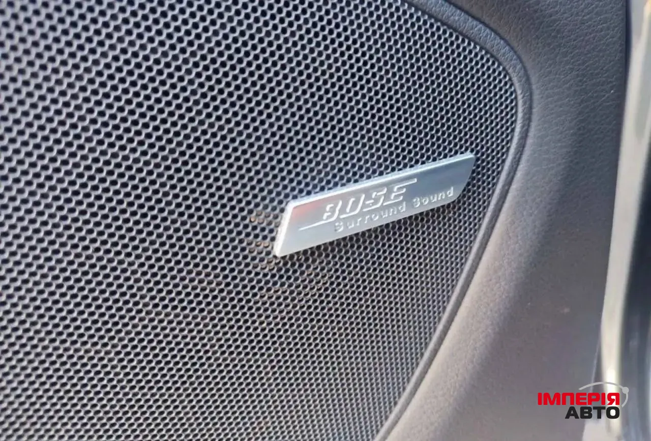 Audi Q7 - фото 16