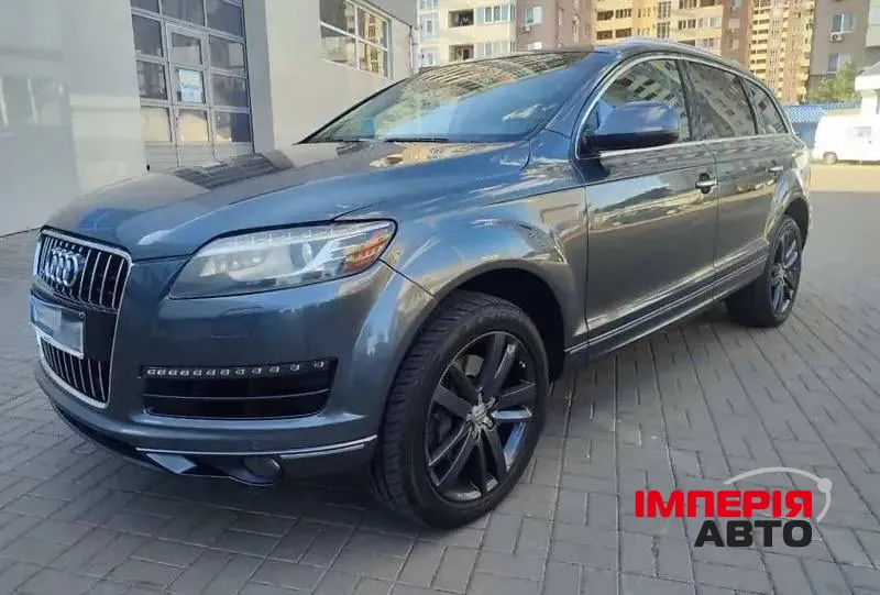 Audi Q7 - фото 9