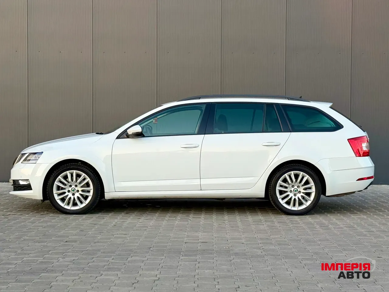 Skoda Octavia - фото 5