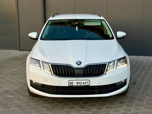 Skoda Octavia - фото 2