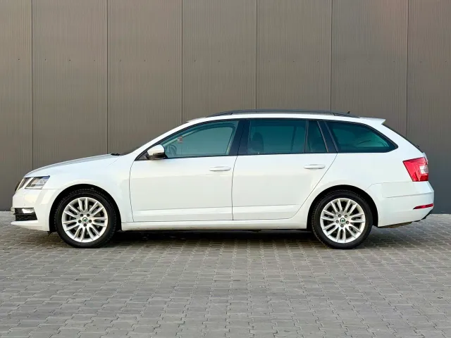 Skoda Octavia - фото 5