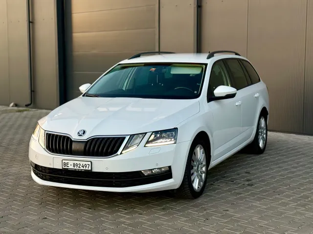 Skoda Octavia - фото 3
