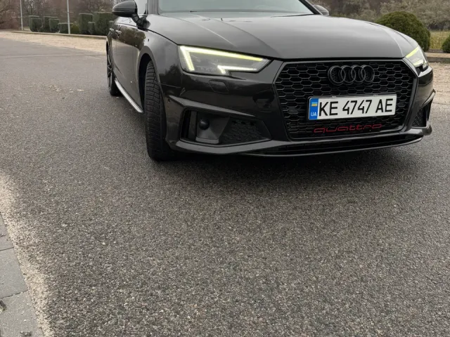 Audi A4 - фото 2