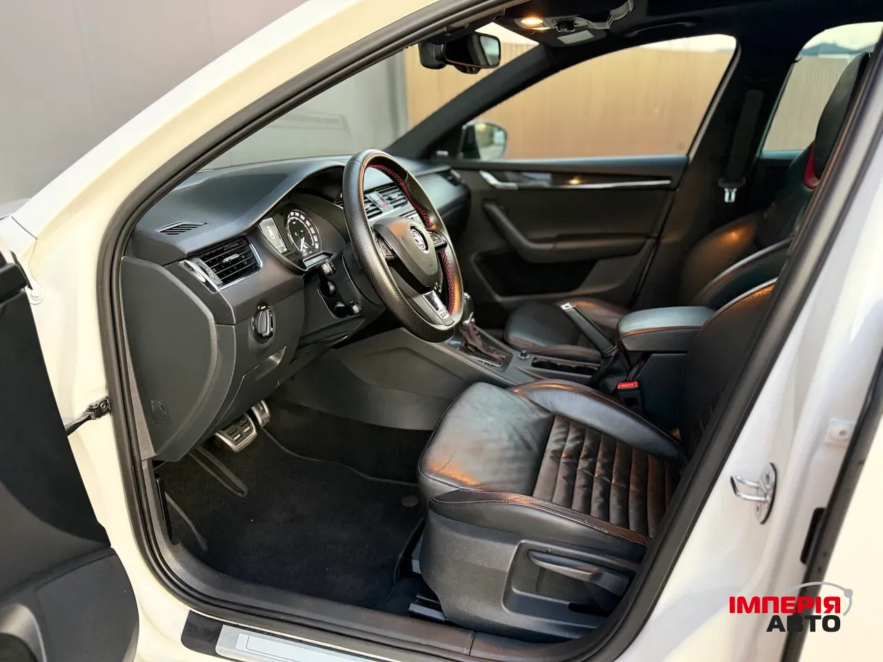 Skoda Octavia RS - фото 10