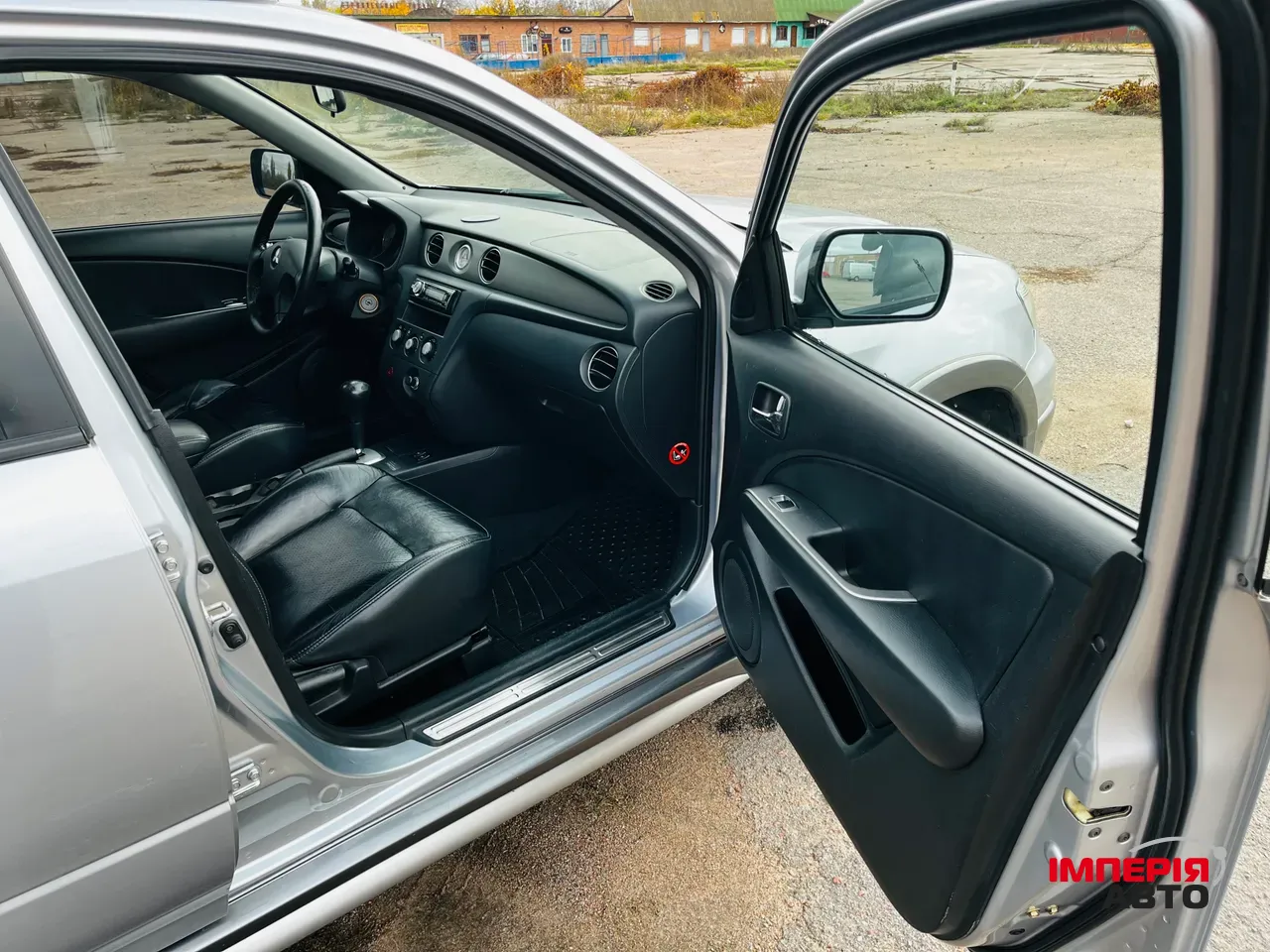 Mitsubishi Outlander - фото 13