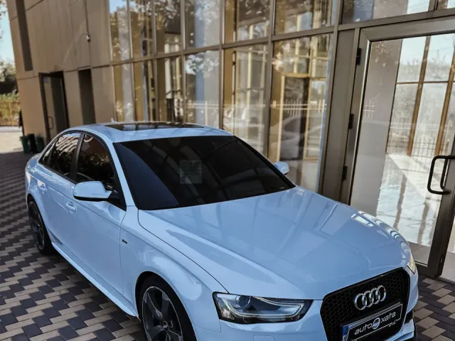 Audi A4 - фото 2