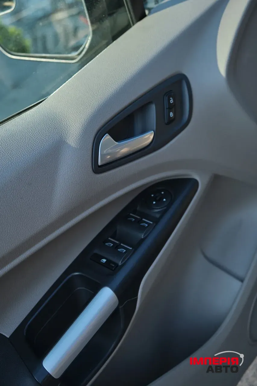 Ford Transit Connect - фото 12