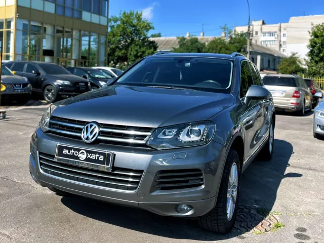 Volkswagen Touareg - фото 3