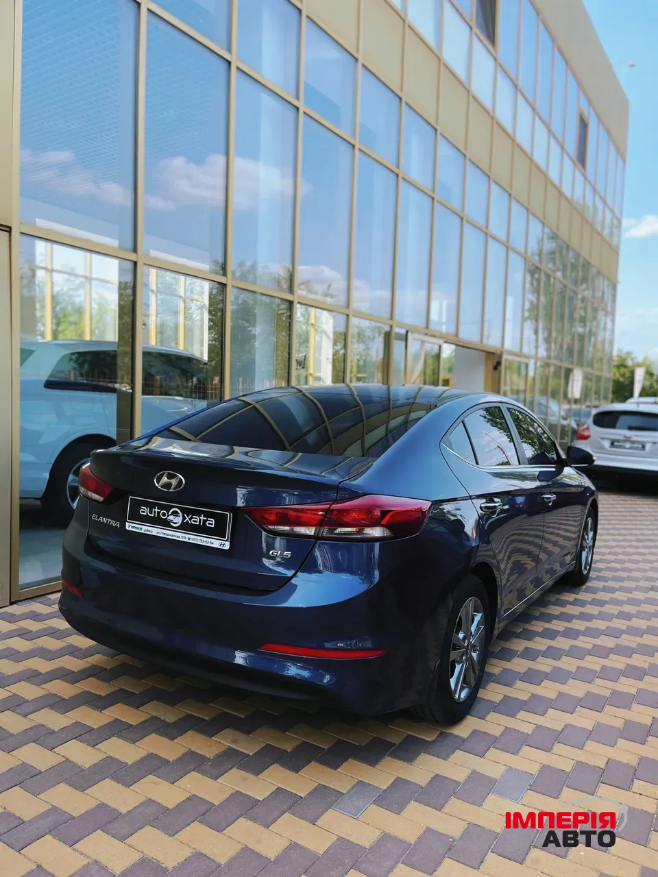 Hyundai Elantra - фото 4