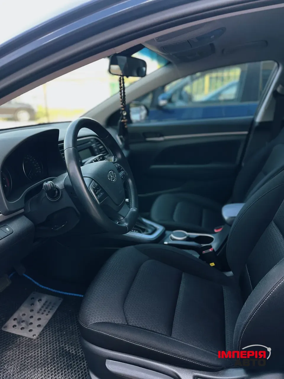 Hyundai Elantra - фото 7