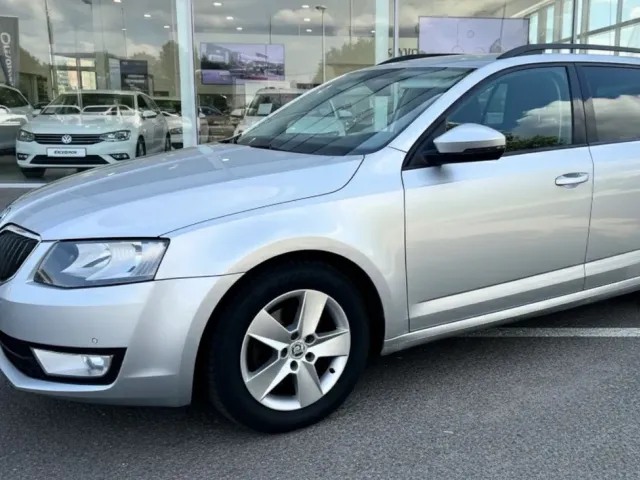 Skoda Octavia - фото 1