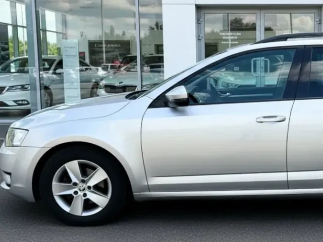 Skoda Octavia - фото 2