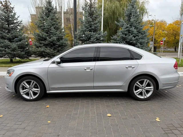 Volkswagen Passat - фото 2