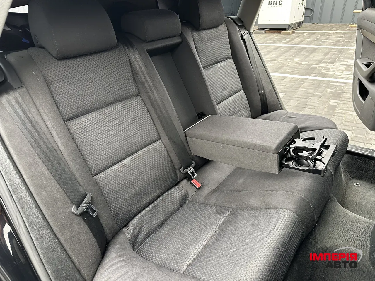 Audi A6 - фото 27