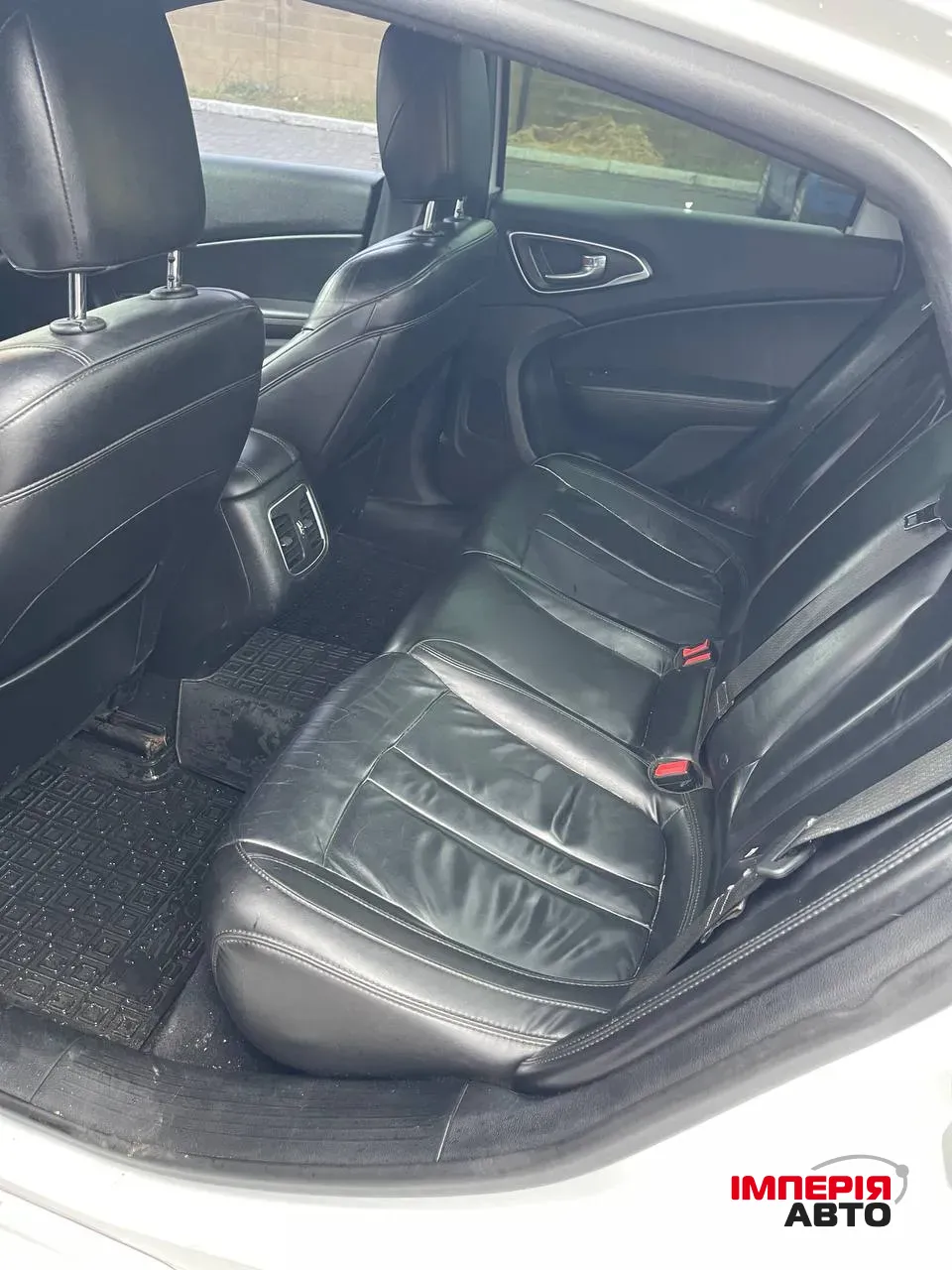 Chrysler 200 - фото 9