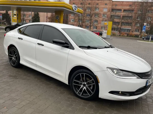 Chrysler 200 - фото 2