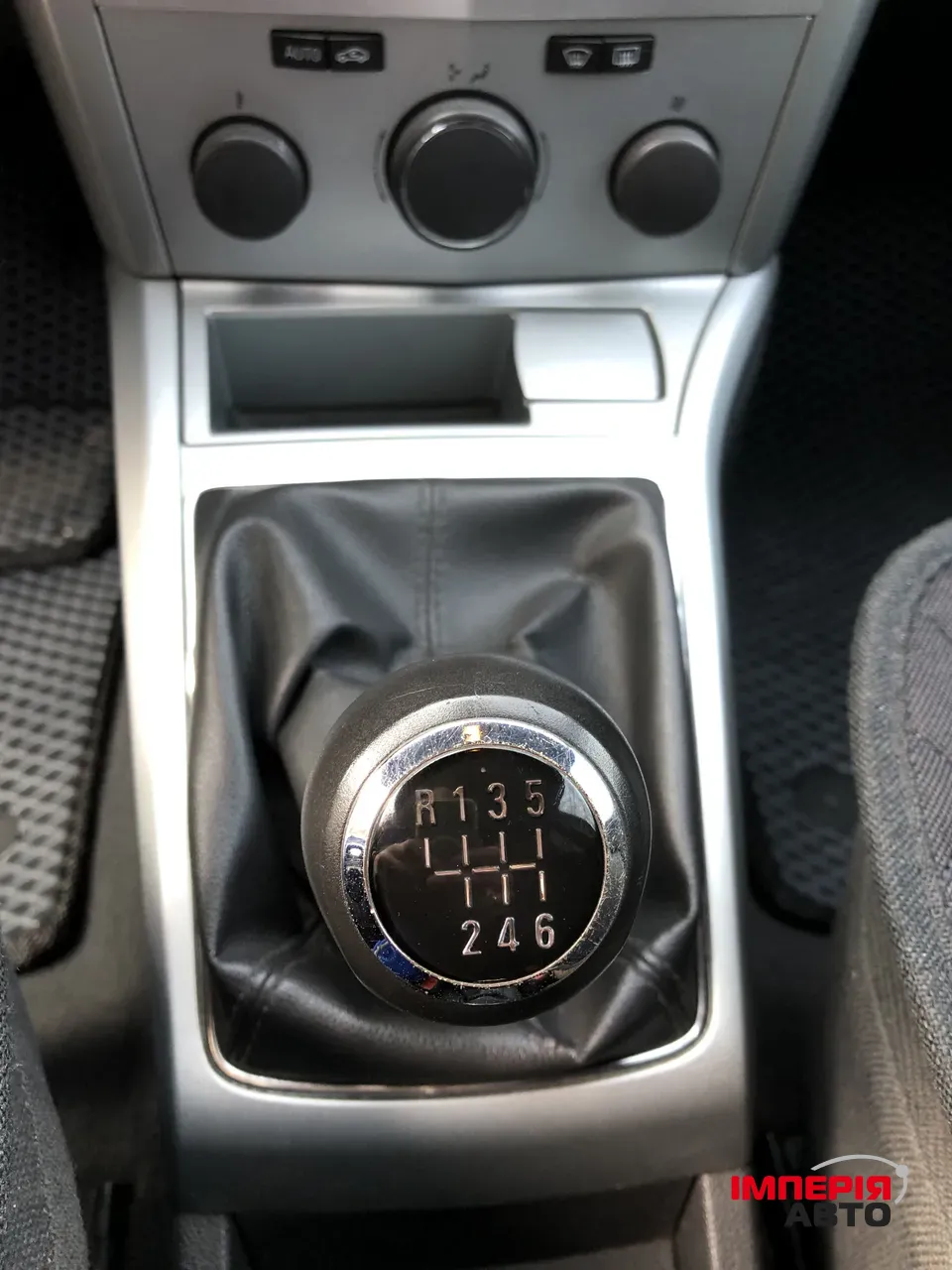 Opel Astra - фото 15