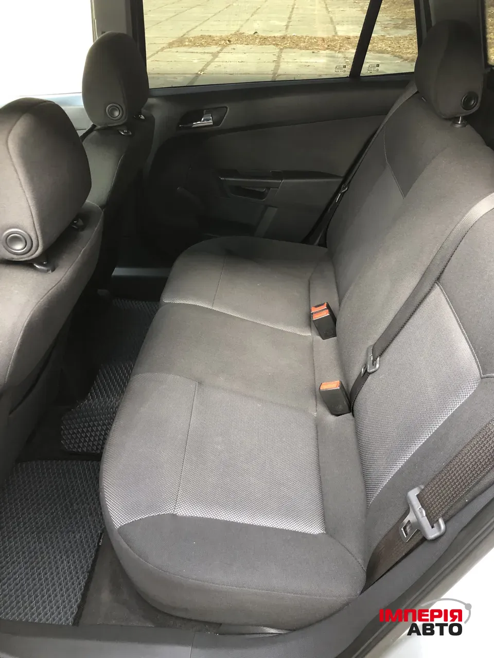 Opel Astra - фото 18