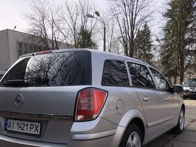 Opel Astra - фото 5