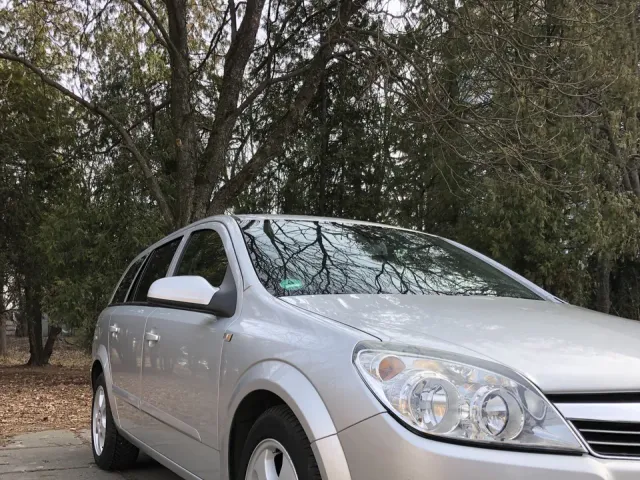 Opel Astra - фото 3