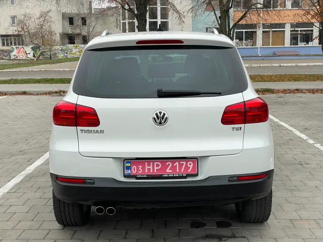 Volkswagen Tiguan - фото 5