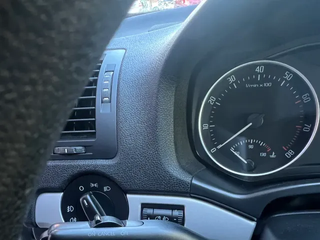 Skoda Octavia - фото 2