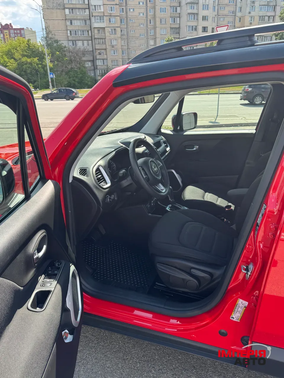 Jeep Renegade - фото 3