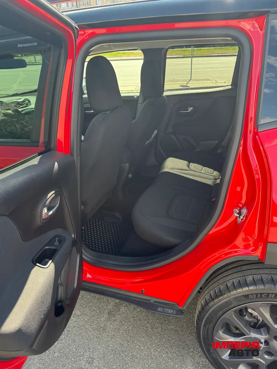 Jeep Renegade - фото 4