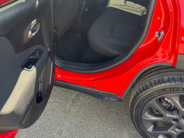 Jeep Renegade - фото 4